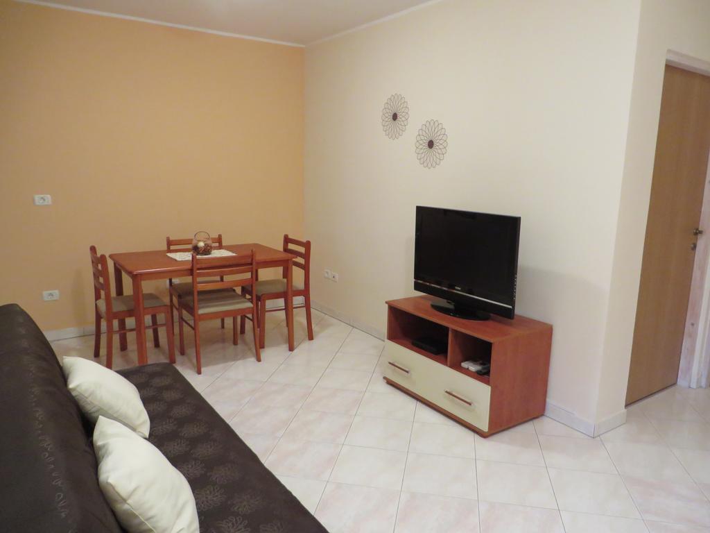 Apartment Mare Medulin Ngoại thất bức ảnh