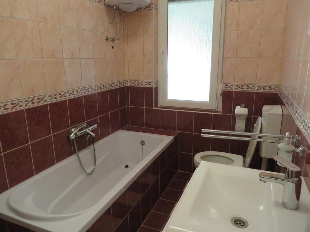 Apartment Mare Medulin Ngoại thất bức ảnh