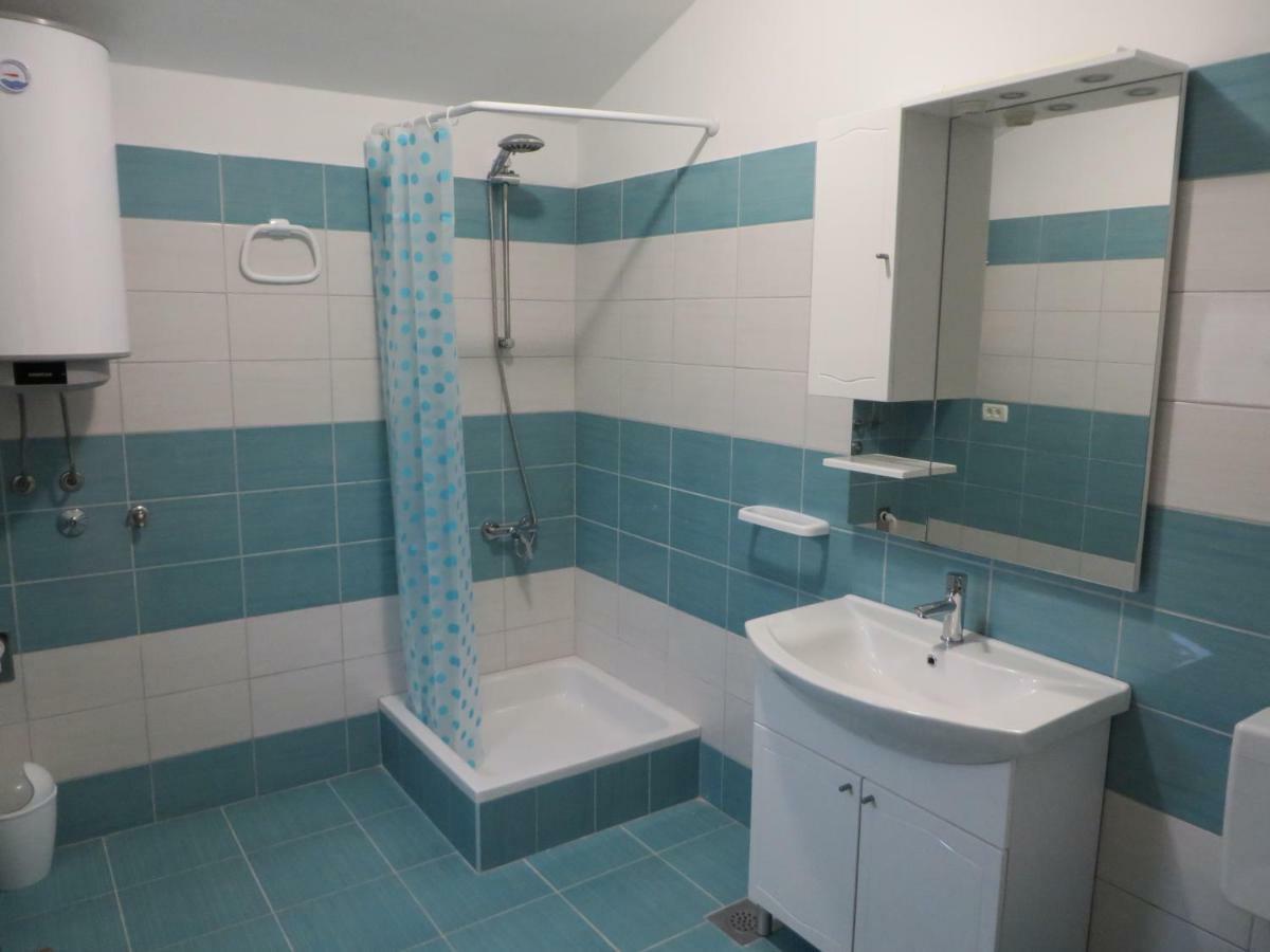 Apartment Mare Medulin Ngoại thất bức ảnh