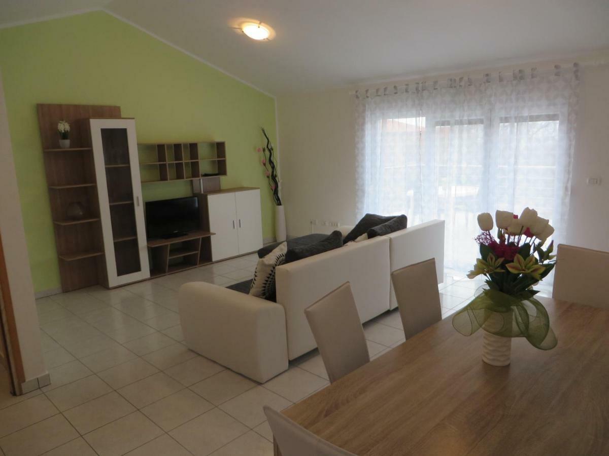 Apartment Mare Medulin Ngoại thất bức ảnh